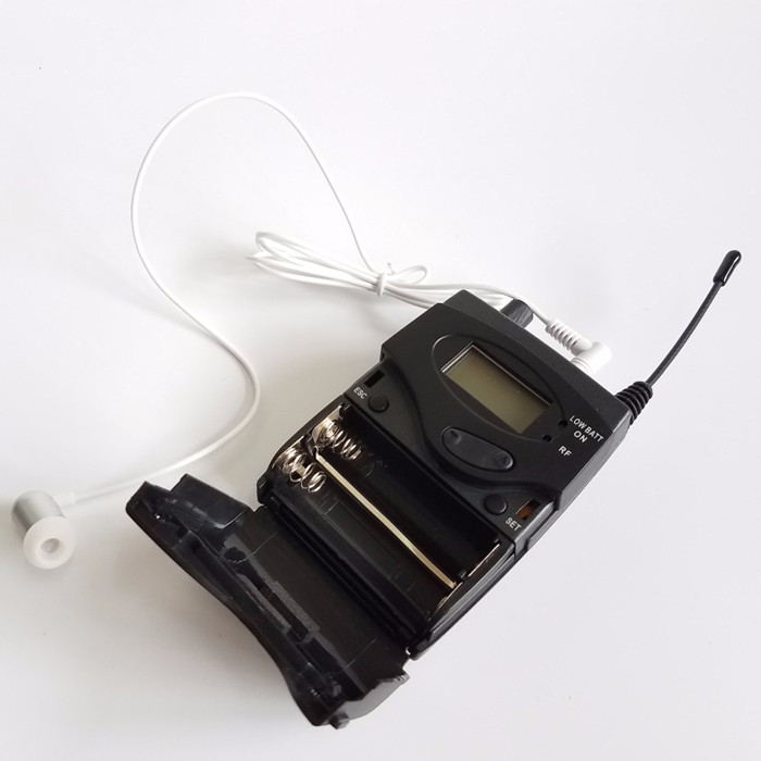سماعة أذن احترافية أحادية الأد - مراجعة In Ear Monitor Iem وسعره
